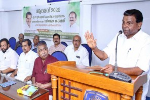 പുതിയ കാലം ആവശ്യപ്പെടുന്നത് നിസ്വാർത്ഥരും സമർപ്പിതരുമായ പൊതുപ്രവർത്തകരെ                      നിയമസഭ സ്പീക്കർ തിരുവഞ്ചൂർ രാധാകൃഷ്ണൻ   