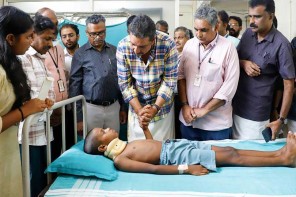 ചിന്നക്കനാലിലെ കാട്ടാന ആക്രമണം ചികിത്സയില്‍ കഴിയുന്ന കുട്ടിയെ മന്ത്രി ഷിബു ബേബി ജോണ്‍ സന്ദര്‍ശിച്ചു