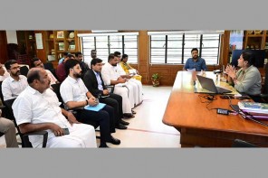 ഇന്ധനക്ഷാമമില്ല ആശങ്ക വേണ്ടെന്ന് ജില്ലാ കളക്ടർ