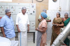 അമൃതം ന്യൂട്രിമിക്സ് നിർമ്മാണത്തിലെയും വിതരണത്തിലെയും അപാകതകൾ പരിഹരിക്കും സംസ്ഥാന ഭക്ഷ്യ കമ്മീഷൻ