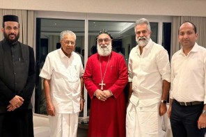 ദുബായിൽ മുഖ്യമന്ത്രി പിണറായി വിജയനും ശ്രേഷ്ഠ കാതോലിക്ക ബാവായും കൂടിക്കാഴ്ച നടത്തി