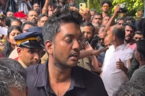 മറ്റുള്ളവരുടെ ജീവിതത്തില്‍ അനുവാദമില്ലാതെ ക്യാമറയുമായി കടന്നുചെന്നാലുണ്ടാകുന്ന നിയമവശങ്ങളെക്കുറിച്ച്‌ കേരള പൊലീസ് 