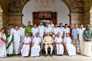 ലീഗിൽ പൊതുമരാമത്ത് തർക്കം; എക്സൈസ് വേണ്ടെന്ന് ലിജു; വി.ഡി സതീശൻ മന്ത്രിസഭയിൽ വകുപ്പുവിഭജനം പ്രതിസന്ധിയിൽ