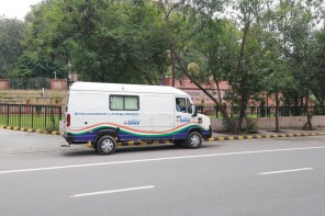 ഭാരതത്തിന്റെ നീതിന്യായ രംഗത്തെ ചരിത്രപരമായ ചുവടുവെപ്പ്: മൊബൈൽ ഇ-സേവ വാനുകൾ സാധാരണക്കാരിലേക്ക് എത്തുമ്പോൾ