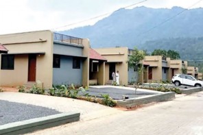 വയനാട് ദുരന്തബാധിതർക്ക് മുസ്ലീം ലീ​ഗ് നിർമ്മിച്ചു നൽകിയ വീടുകളിൽ നാളെ ഗൃഹപ്രവേശനം  