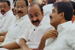 അധികാരക്കസേരയിലെ വടംവലിയും ജനാധിപത്യത്തിലെ സ്വാഭാവിക നീതിയും: കേരളം ഉറ്റുനോക്കുന്ന രാഷ്ട്രീയ നാടകങ്ങൾ