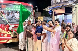 കെഎസ്ആർടിസി ബസ് ഉദ്ഘാടനം ചെയ്ത് മന്ത്രിയുടെ ഭർത്താവ്; ചിറയിൻകീഴിൽ പ്രോട്ടോക്കോൾ വിവാദം