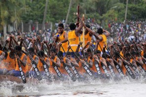 നെഹ്‌റു ട്രോഫി വള്ളംകളി ഭാഗ്യചിഹ്നം വേഴു പേര് പതിച്ച ഭാഗ്യചിഹ്നം മന്ത്രി എം ലിജു പ്രകാശനം ചെയ്തു 