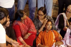 പൊലീസ് അതിക്രമത്തിൽ പ്രതിഷേധിച്ച് രാത്രിയിൽ പൊലീസ് സ്റ്റേഷന് മുന്നിൽ ധർണ; ജെബി മേത്തർ എംപി ഉൾപ്പെടെയുള്ളവർ കസ്റ്റഡിയിൽ 