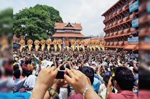 ​പൂരം ഒരുക്കങ്ങൾ തടസ്സപ്പെടില്ല; ദേവസ്വം മന്ത്രിയുടെ നേതൃത്വത്തിൽ യോഗം ചേരാൻ ഹൈക്കോടതിയുടെ പച്ചക്കൊടി