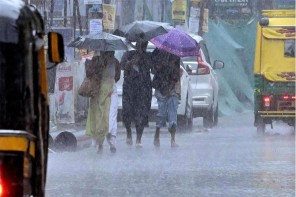 കേരളത്തിൽ വീണ്ടും മഴയെത്തുന്നു; രണ്ട് ദിവസം ഈ ജില്ലകളിൽ ജാ​ഗ്രതാ നിർദ്ദേശം 