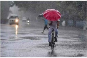 ന്യൂനമർദം ചുഴലിക്കാറ്റാകാൻ സാധ്യത; കേരളത്തിൽ ഇന്ന് 3 ജില്ലകളിൽ റെഡ് അലർട്ട്