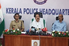 ​ലഹരിയുടെ വേരറുക്കാൻ ‘ഓപ്പറേഷൻ തൂഫാൻ’; വിദ്യാലയ പരിസരങ്ങളിൽ കനത്ത പൊലീസ് കാവൽ, ഹോസ്റ്റലുകളിൽ അനുമതിയില്ലാതെ റെയ്ഡ്
