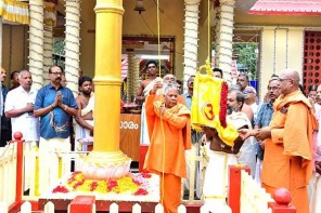 ശ്രീനാരായണഗുരുദേവ ജയന്തി: ഗുരുസ്മരണയിൽ പ്രകാശപൂരിതമായി ലോകം