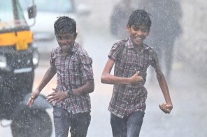 കനത്ത മഴ മുന്നറിയിപ്പ്; കാസർകോട് ജില്ലയിലെ വിദ്യാഭ്യാസ സ്ഥാപനങ്ങൾക്ക് നാളെ അവധി