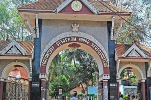 ക്ഷേത്രങ്ങളിലെ വരുമാനം തട്ടിയെടുക്കാൻ അനുവദിച്ചുകൂടാ