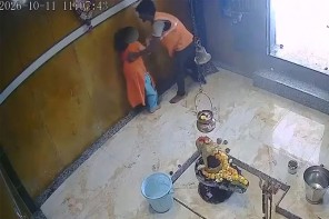 ക്ഷേത്രത്തിൽ പ്രാർഥിക്കാനെത്തിയ പെൺകുട്ടിക്കു നേരെ അതിക്രമശ്രമം; സിസിടിവി ദൃശ്യങ്ങൾ വൈറൽ; പ്രതി അറസ്റ്റിൽ