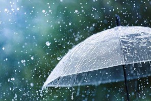 ചക്രവാതച്ചുഴിയുടെ സ്വാധീനഫലമായി സംസ്ഥാനത്ത് ബുധനാഴ്ച മുതൽ മഴ ശക്തമാകുമെന്ന് കേന്ദ്ര കാലാവസ്ഥാ വകുപ്പിന്‍റെ പ്രവചനം .