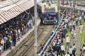 സി.എ.ജി റിപ്പോർട്ട്: യാത്രക്കാരുടെ സൗകര്യങ്ങൾക്കായി അനുവദിച്ച 11,479 കോടി രൂപ റെയിൽവേ വിനിയോഗിച്ചില്ല; കേരളത്തോടും അവഗണന തുടരുന്നു