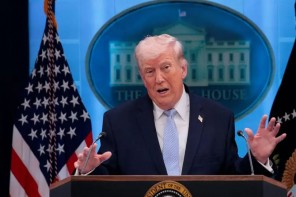 ഇറാൻ ഗുരുതരമായ ആഭ്യന്തര പ്രതിസന്ധിയിലെന്ന് ഡൊണാൾഡ് ട്രംപ് 