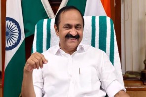  മന്ത്രിമാരുടെ വകുപ്പുകളിൽ തീരുമാനമായി; ​ഗവർണർക്ക് പട്ടിക കൈമാറി മുഖ്യമന്ത്രി 