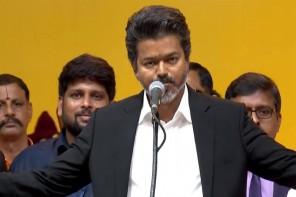 വാക്കുപാലിച്ച് വിജയ്; വീട്ടമ്മമാരുടെ അക്കൗണ്ടിൽ ആയിരം രൂപവീതമെത്തി 