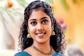 കൊല്ലത്ത് യുവതി ഹോട്ടലിന്റെ മുകളിൽ നിന്ന് ചാടി മരിച്ചു